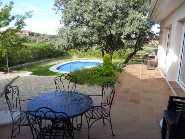 Stylish Villa on the prestigious Antequera Golf Course. 5 minutes Antequera town