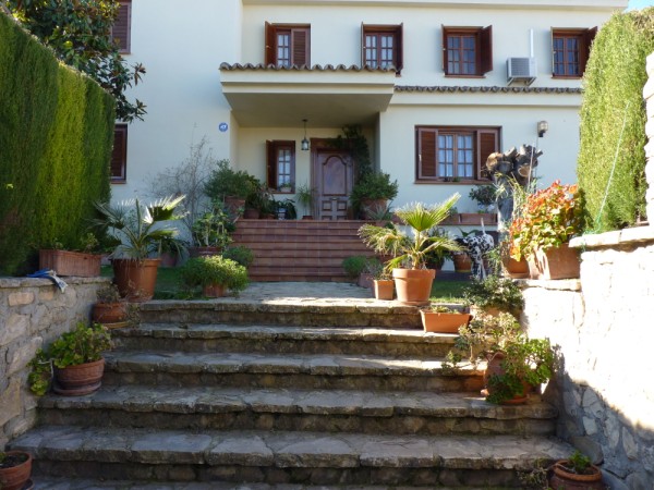 Elegant Villa in sought after area, Antequera